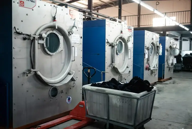 Kicyn_jean_factory_machine